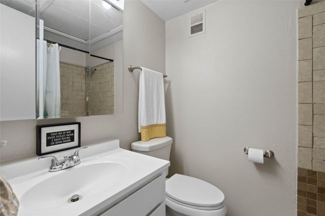 APT-5 - 1905 W Morton St, Townhouse with 3 bedrooms, 2 bathrooms and null parking in Denison TX | Image 16