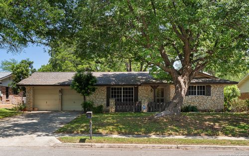 310 Quivira Dr, Universal City, TX, 78148-3316 | Card Image