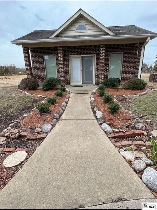 305 Beach Rd, Rayville, LA, 71269-6923 | Card Image