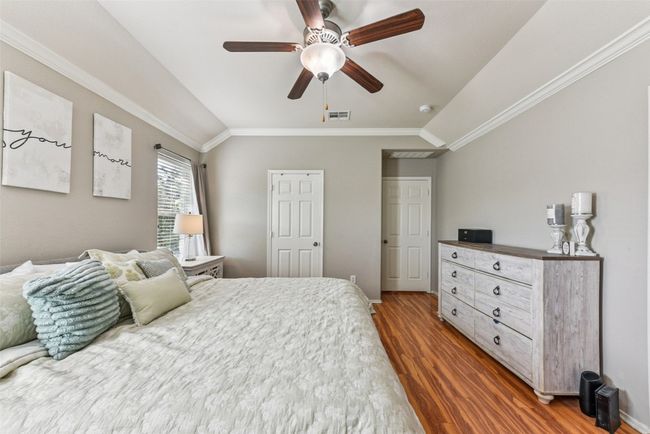 538 Travertine Trl, House other with 4 bedrooms, 3 bathrooms and 4 parking in Buda TX | Image 15