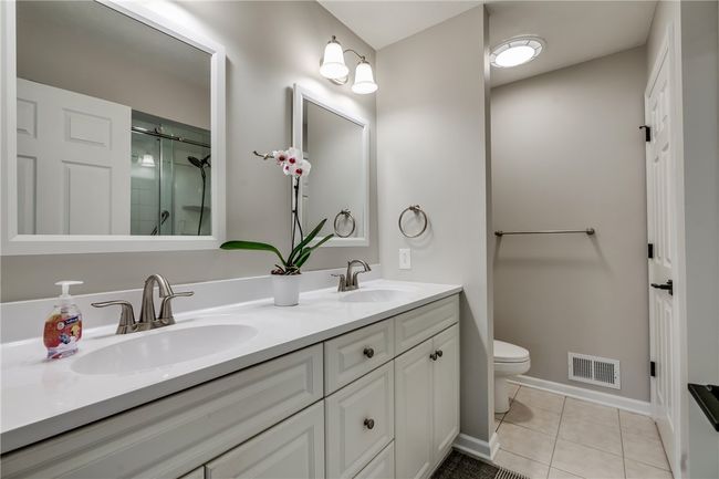 1119 Bay Hill Dr, Condo with 3 bedrooms, 4 bathrooms and 2 parking in Gibsonia PA | Image 20