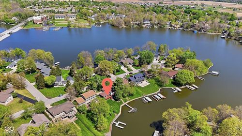 2427 Hawthorn Place, Noblesville, IN, 46062 | Card Image