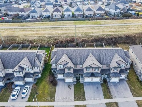 97 Sorrento St, Kitchener, ON, N2R0A7 | Card Image