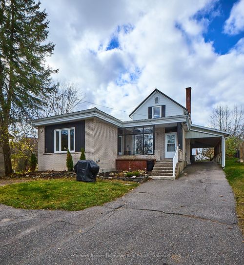 21 West St N, Huntsville, ON, P1H1X6 | Card Image