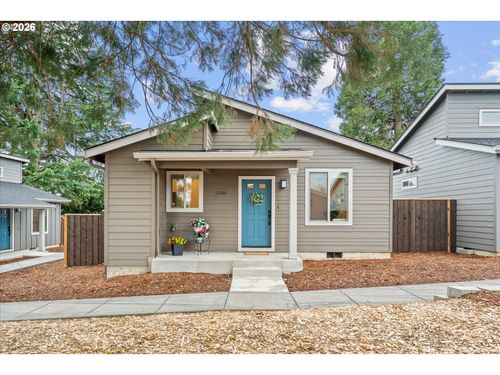 12300 Meadowlawn Dr, Oregon City, OR, 97045-7990 | Card Image