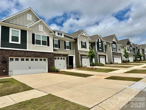 8116 Ramsburg Drive, Charlotte, NC, 28269 | Card Image