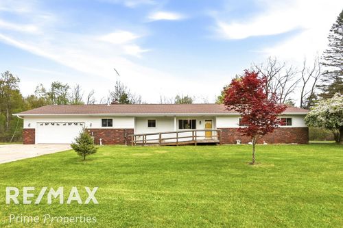 4301 Curtis Rd, Birch Run, MI, 48415-9016 | Card Image