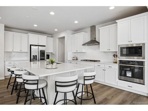 3888 Grand Baker St, Aurora, CO, 80019-2301 | Card Image
