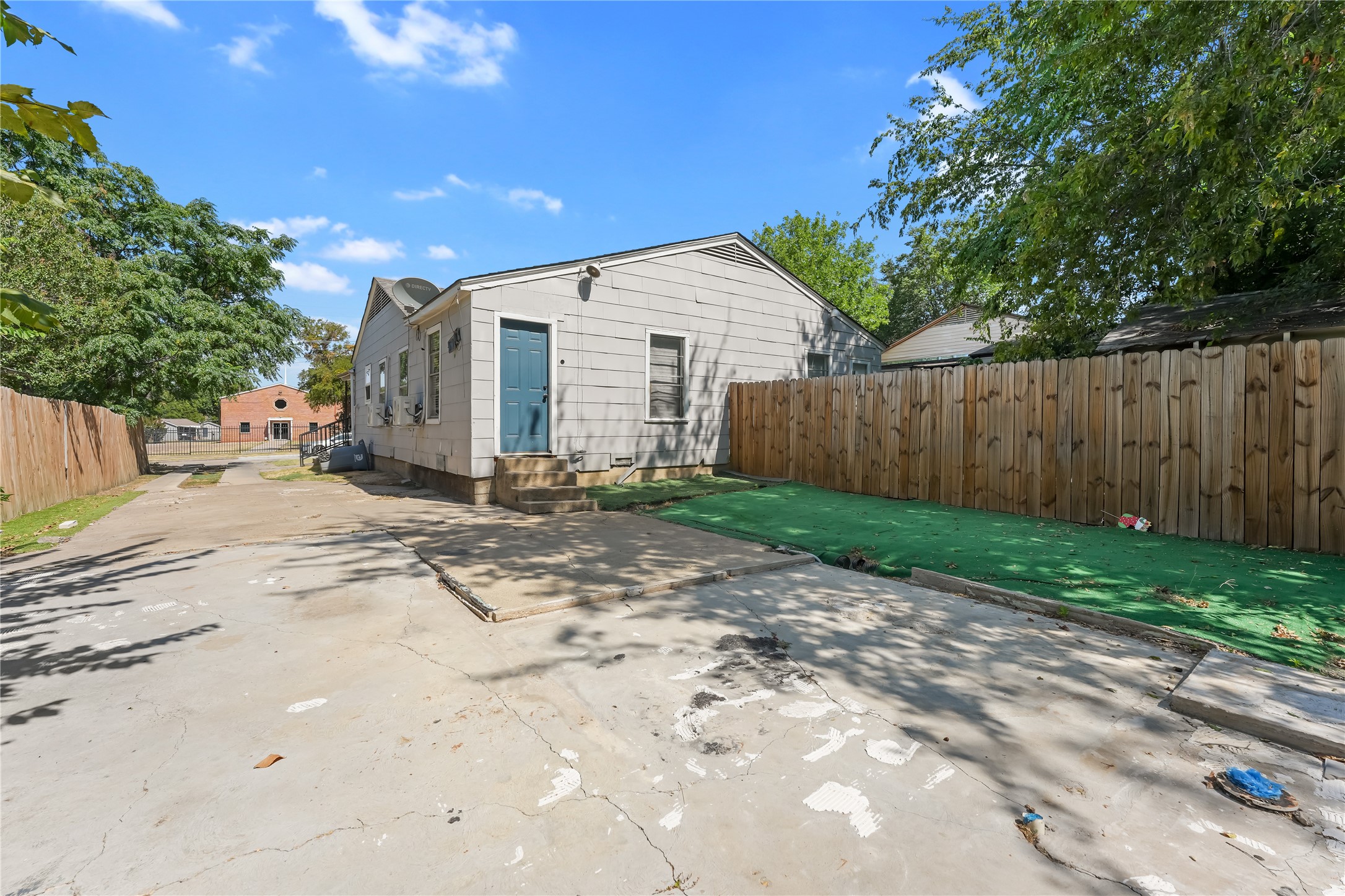 Residential Income in Dallas 5