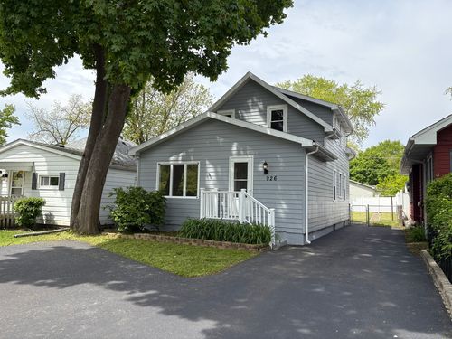 926 Park Ave, Winthrop Harbor, IL, 60096-1738 | Card Image