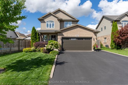 8725 Kelsey Crescent, Niagara Falls, ON, L2H0E5 | Card Image