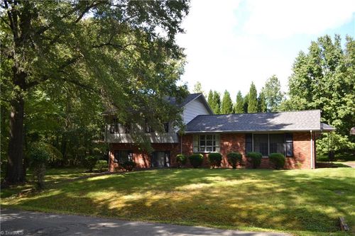 202 Tidball Ave, Madison, NC, 27025-1738 | Card Image