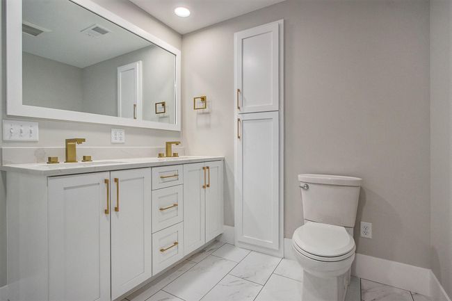 7826 Corners Cv, House other with 5 bedrooms, 5 bathrooms and null parking in Kalamazoo MI | Image 42
