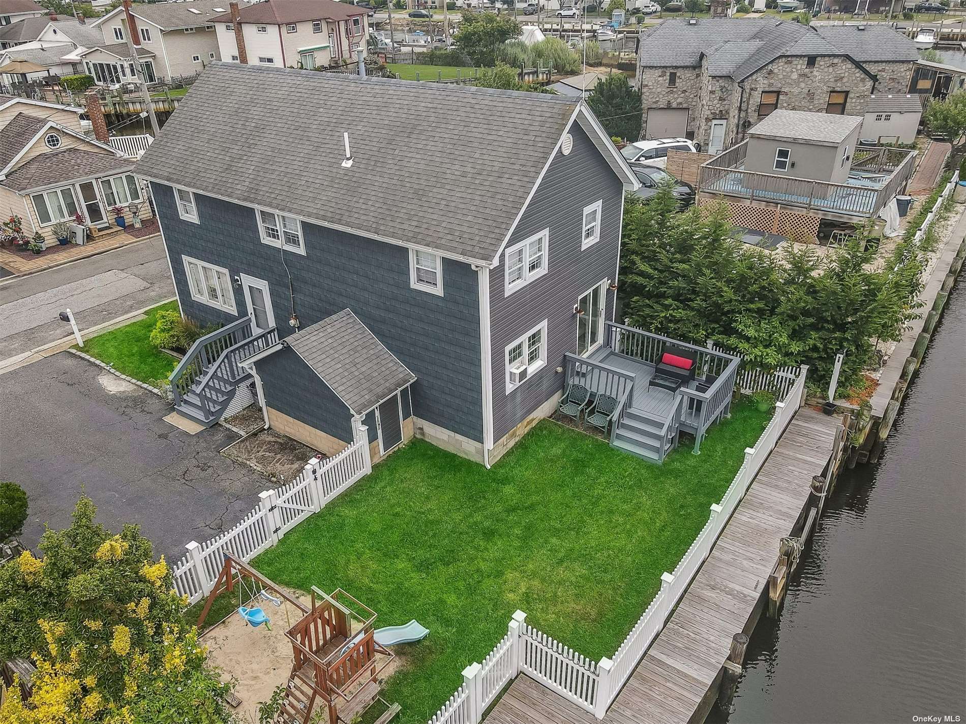 Kopf Rd, Bellmore, NY 11710