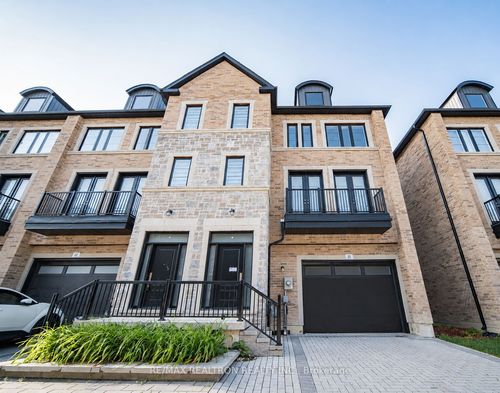 21-260 Eagle St, Newmarket, ON, L3Y1K1 | Card Image