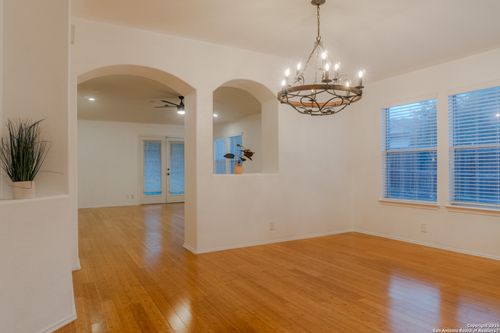 8502 Chickasaw Blf, Converse, TX, 78109-2308 | Card Image