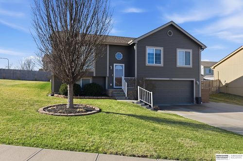 7215 Michelle Ave, La Vista, NE, 68128-2909 | Card Image