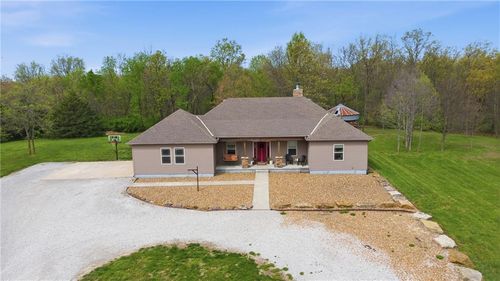5317 Afek Rd, Higginsville, MO, 64037-8501 | Card Image