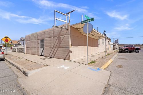 1600 Wyoming Ave, El Paso, TX, 79902-5626 | Card Image