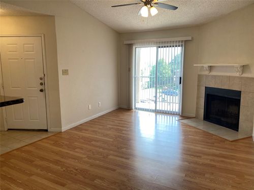 apt-718-2121 Hepburn St, Houston, TX, 77054-3219 | Card Image