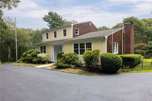 504 Shermantown Rd, Saunderstown, RI, 02874-2004 | Card Image