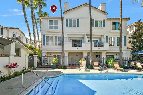 5485 Marine Ave, Lawndale, CA, 90260-1103 | Card Image