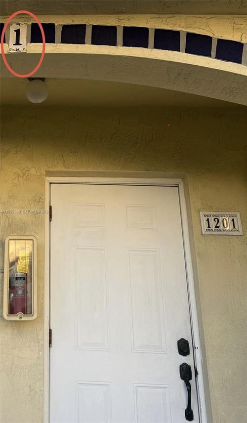 apt-1201-10101 W Okeechobee Rd, Hialeah, FL, 33016-3110 | Card Image