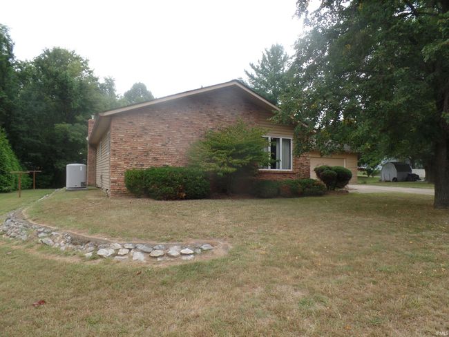 370 Shyla Ln, House other with 3 bedrooms, 2 bathrooms and null parking in Bloomfield IN | Image 23