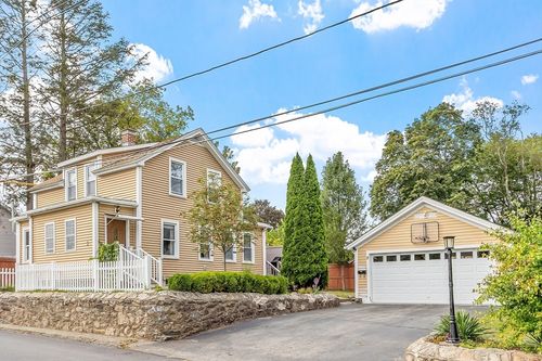 5 1st St, Webster, MA, 01570-2827 | Card Image