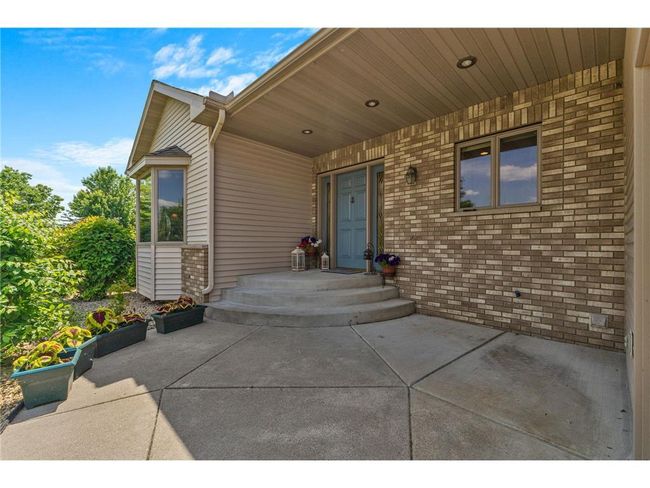 1115 S Trappers Xing, House other with 4 bedrooms, 3 bathrooms and null parking in Lino Lakes MN | Image 7