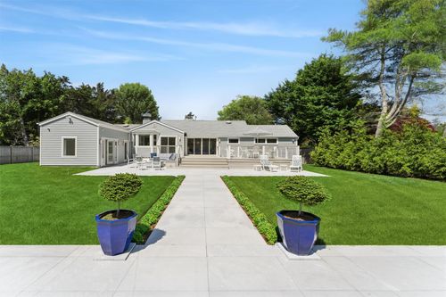 26 Basket Neck Ln, Remsenburg, NY, 11960-2045 | Card Image