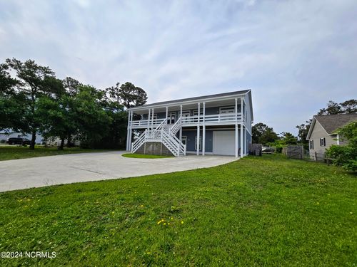 610 Bayview Drive, Harkers Island, NC, 28531 | Card Image