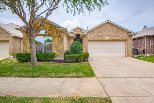 1104 Nora Ln, Denton, TX, 76210-8698 | Card Image