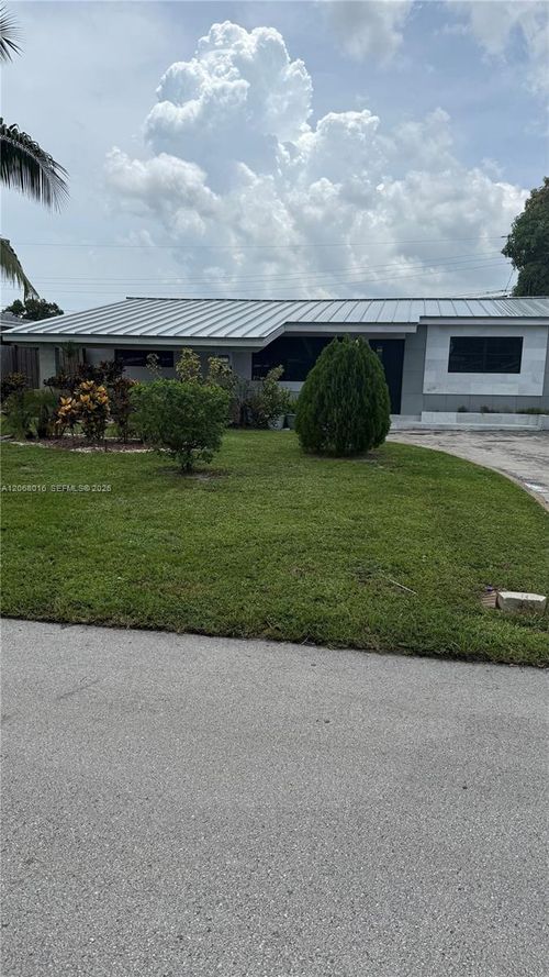 7672 Kismet St, Miramar, FL, 33023-5949 | Card Image