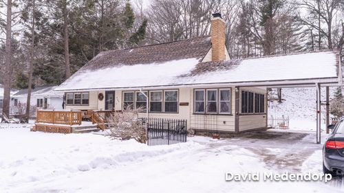 4105 Lake Harbor Rd, Norton Shores, MI, 49441-4523 | Card Image