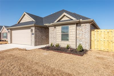 4364 W Havana Avenue, House other with 3 bedrooms, 2 bathrooms and null parking in Fayetteville AR | Image 2