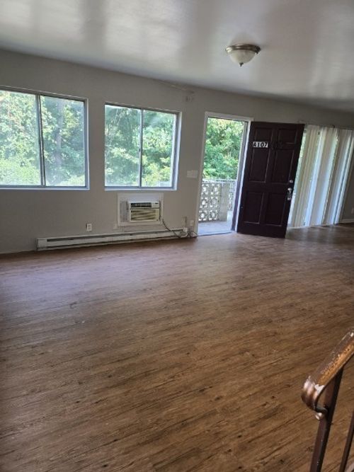 a107-550 Harding Pl, Nashville, TN, 37211-4524 | Card Image