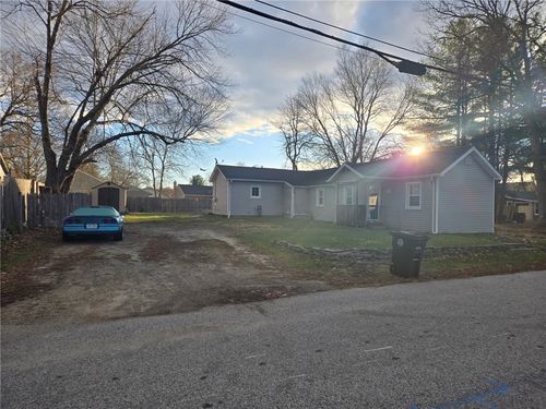 22 Idaho St, Coventry, RI, 02816-5504 | Card Image