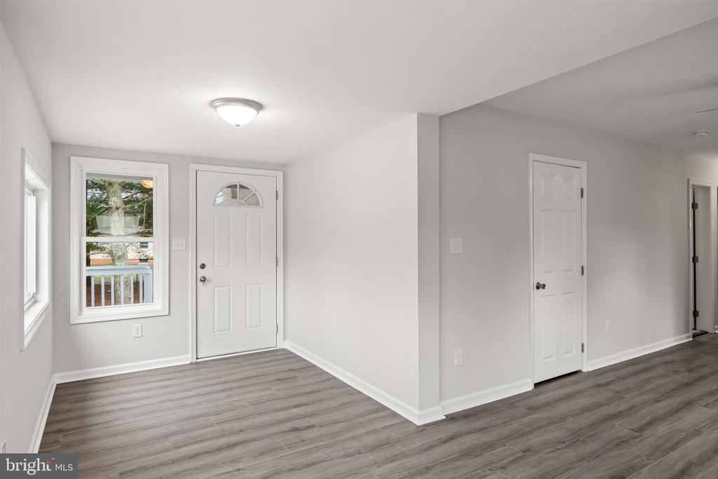 Residential Lease in ATCO 5