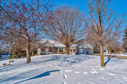 812 Abbington Court, Sun Prairie, WI, 53590 | Card Image