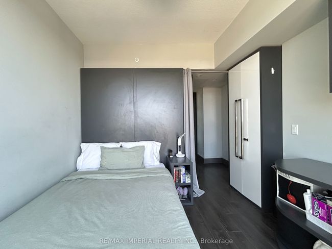 N2502 - 330 Phillip St, Condo with 3 bedrooms, 2 bathrooms and null parking in Waterloo ON | Image 17