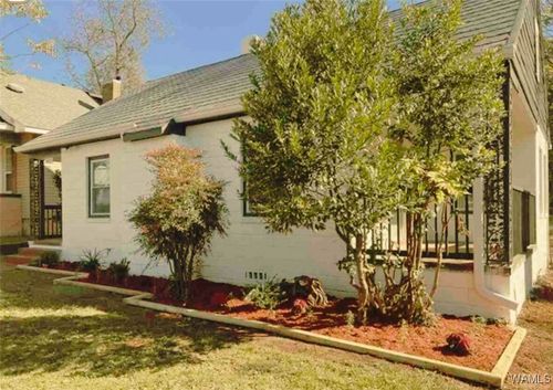 1621 Dartmouth Ave, Bessemer, AL, 35020-6604 | Card Image