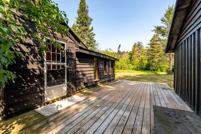 1049 Lawrence Pit Rd, House other with 4 bedrooms, 3 bathrooms and 6 parking in Utterson ON | Image 41