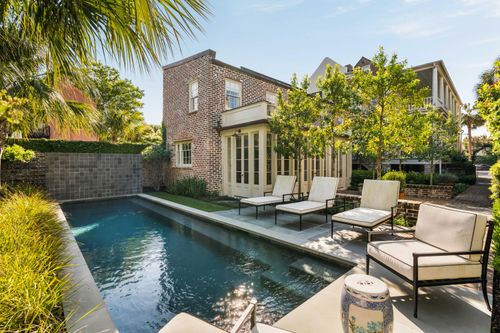 32 Society St, Charleston, SC, 29401-1626 | Card Image