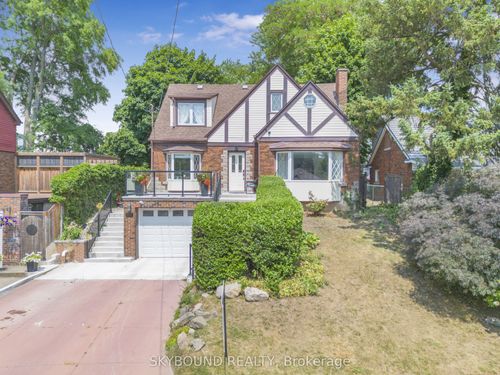 5177 Valley Way, Niagara Falls, ON, L2E1X3 | Card Image