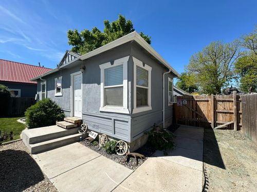 409 N 7th St, Payette, ID, 83661-2449 | Card Image