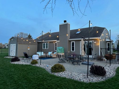 11 Baldwin Ct, Lake In The Hills, IL, 60156-6718 | Card Image