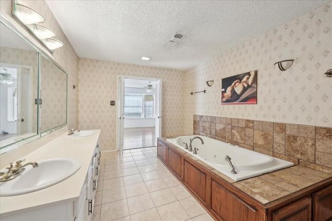 1625 Lindenwood Dr, House other with 4 bedrooms, 4 bathrooms and 3 parking in Orange TX | Image 21