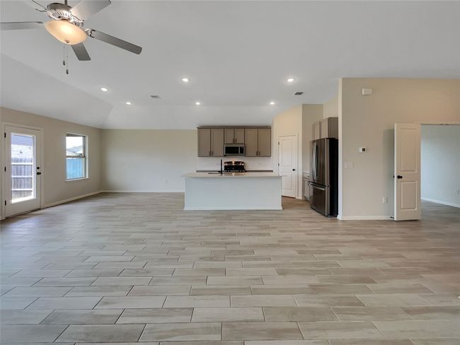 137 Periwinkle Ln, House other with 4 bedrooms, 3 bathrooms and 2 parking in Bastrop TX | Image 18