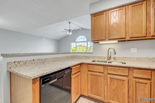 8-309 Waters Edge Ln, Madison, AL, 35758-2557 | Card Image